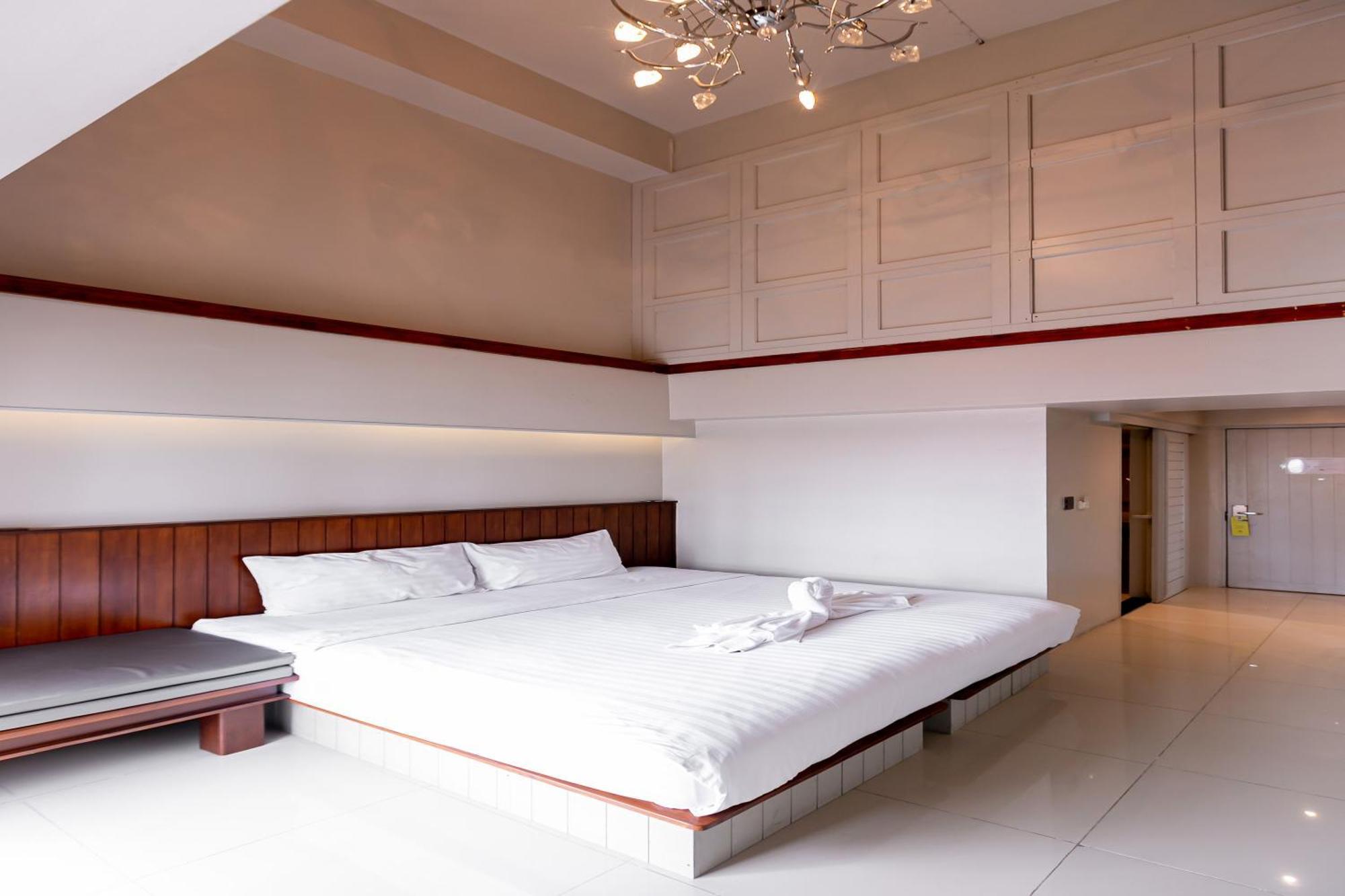 A Room Bangkok Sathorn Dış mekan fotoğraf