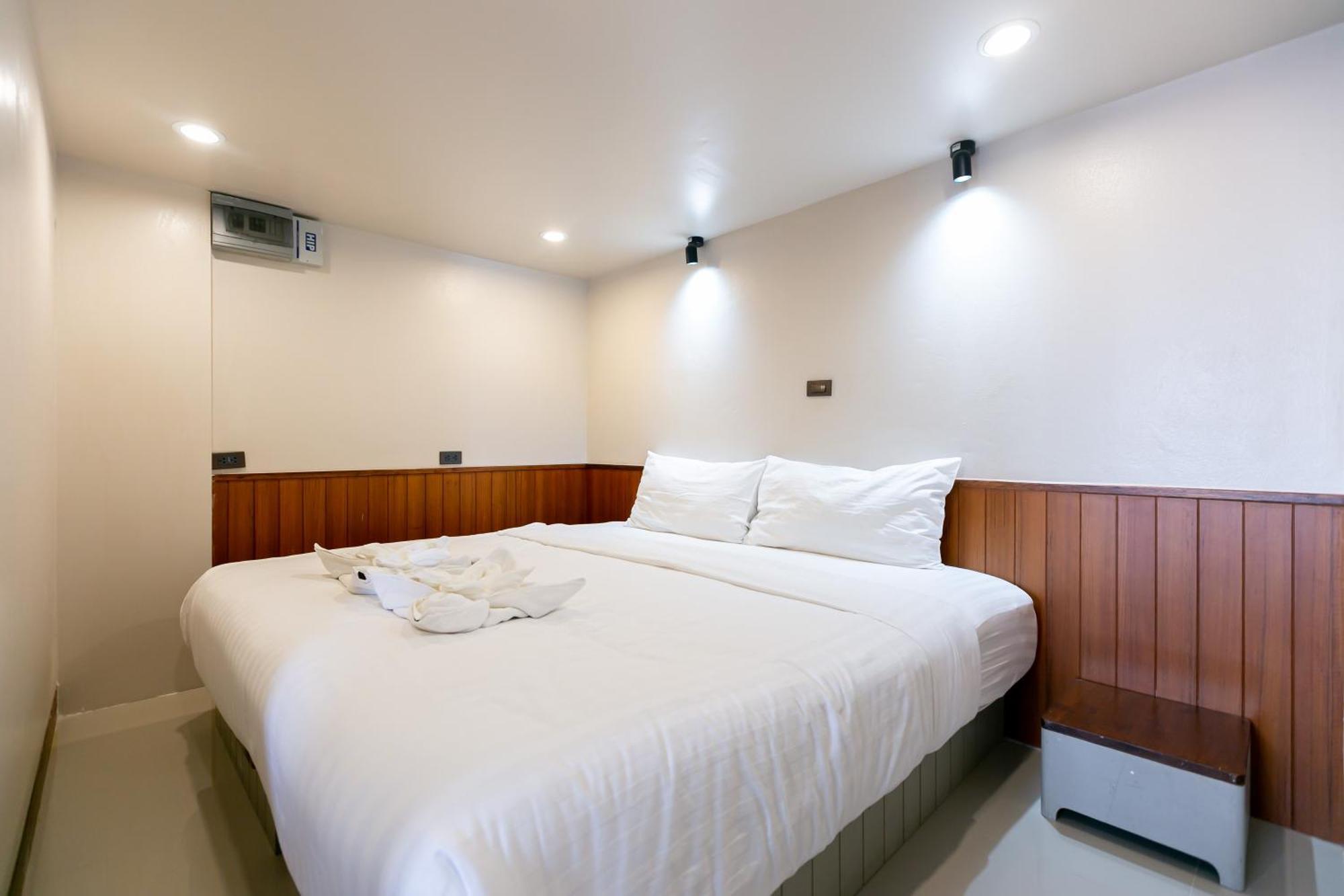 A Room Bangkok Sathorn Dış mekan fotoğraf